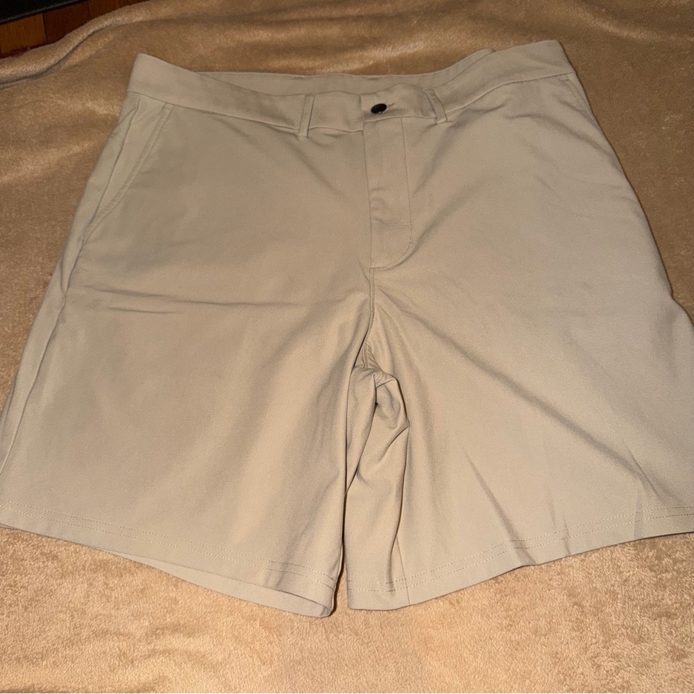 Old Navy Men's Flat Front Shorts - Light Beige